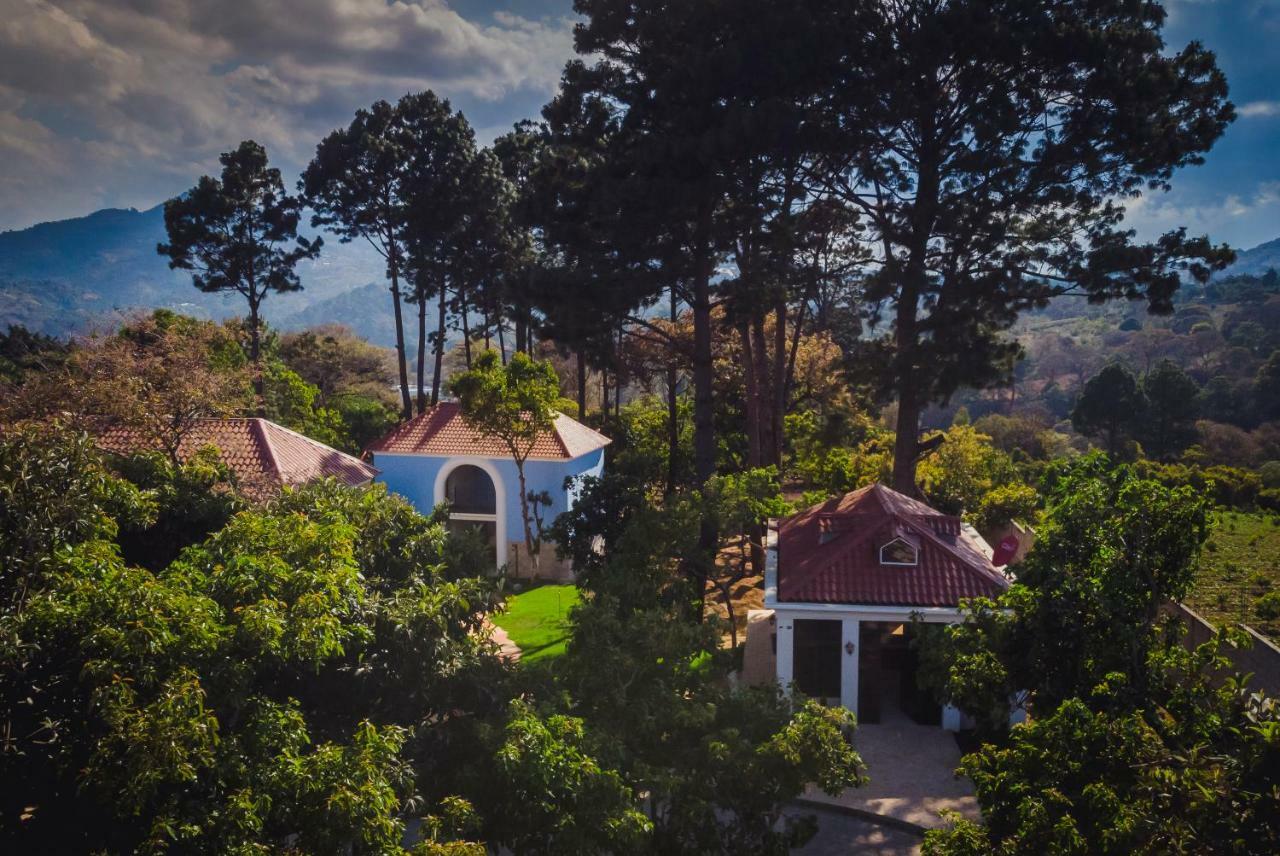 Hotel Y Restaurante Hacienda Los Volcanes Santa Lucía Milpas Altas Extérieur photo